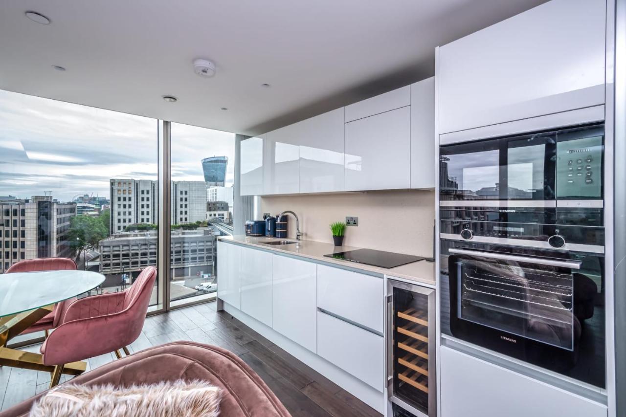 Luxury 2 Bedroom In Tower Hill Londra