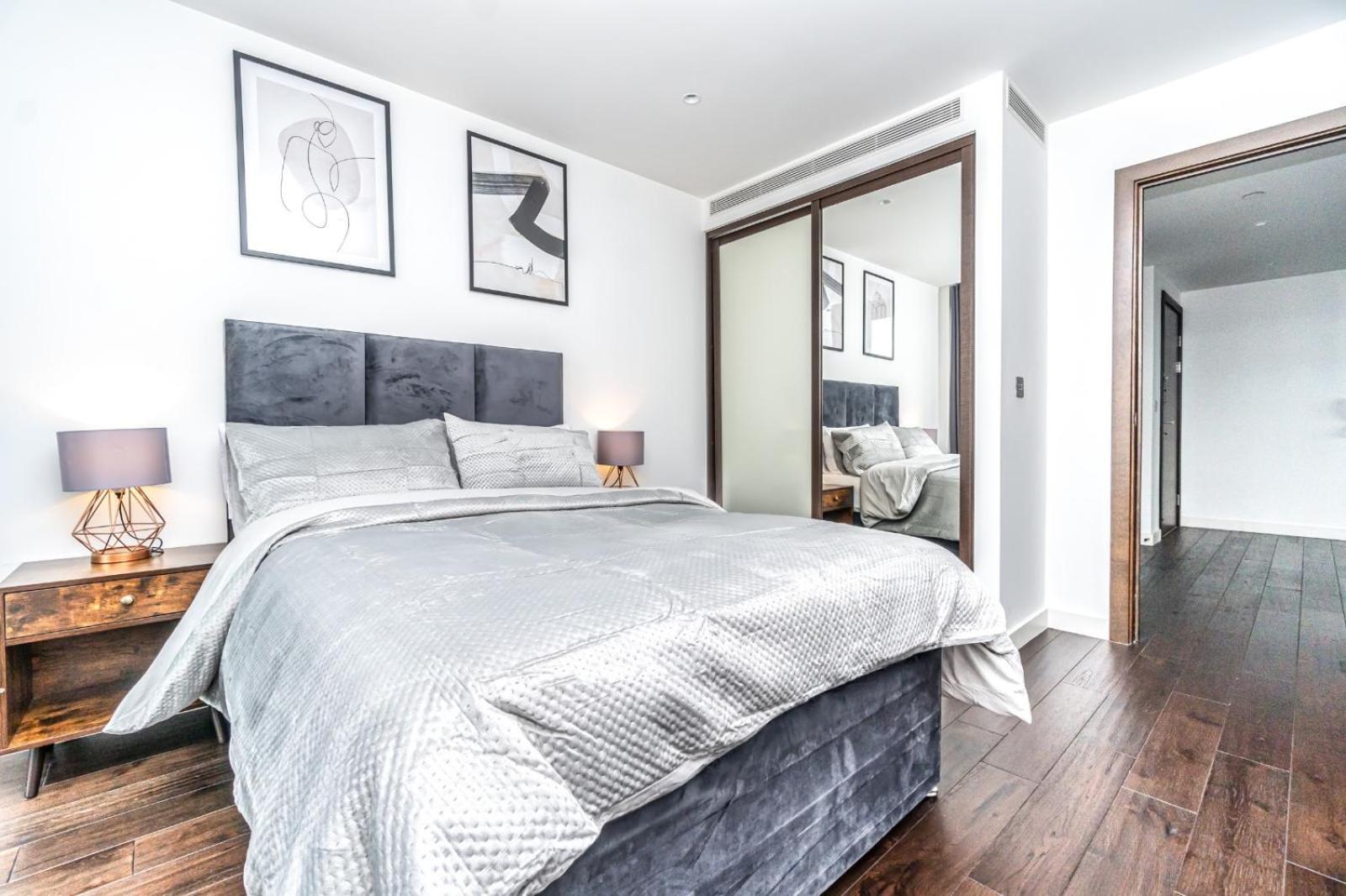 Luxury 2 Bedroom In Tower Hill Apartament Londra
